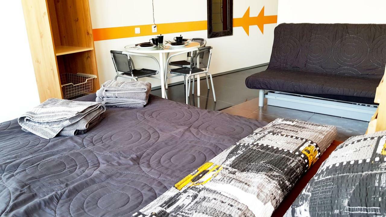 Апартаменты Walk Distance To Mokotow Business Park Варшава Экстерьер фото