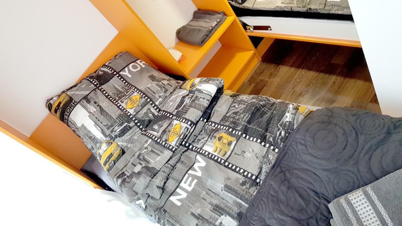 Апартаменты Walk Distance To Mokotow Business Park Варшава Экстерьер фото